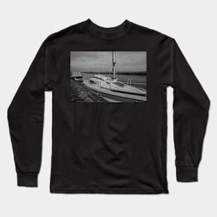 Boat moored up on the River Yare in Acle in the heart of the Norfolk Broads Long Sleeve T-Shirt